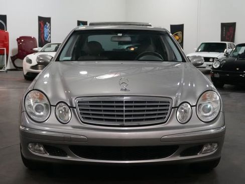 Used 2004 Mercedes-Benz E 320 Sedan image 3