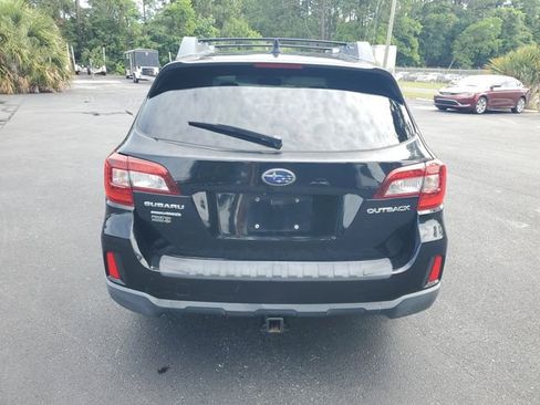 Used 2016 Subaru Outback 2.5i Limited AWD/4WD image 5