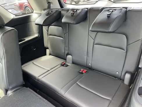 Used 2022 Nissan Pathfinder SL w/ Cargo Package FWD image 11