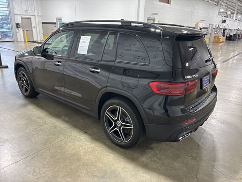 Used 2025 Mercedes-Benz GLB 250 GLB 250 image 5