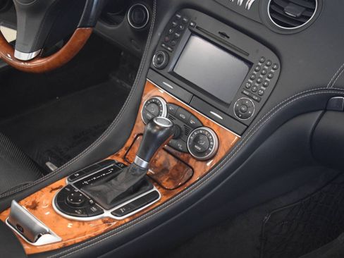 Used 2012 Mercedes-Benz SL 550 image 45
