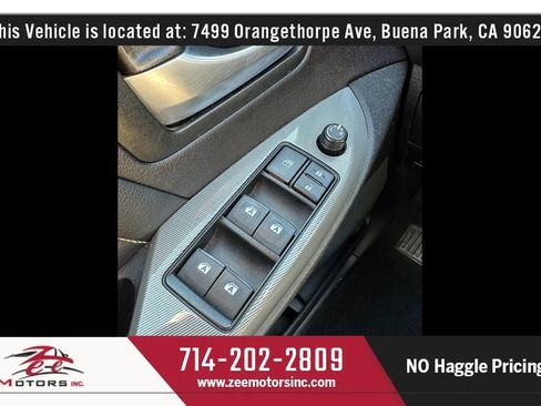 Used 2017 Toyota Sienna SE Premium w/ Cargo Management Package FWD image 29
