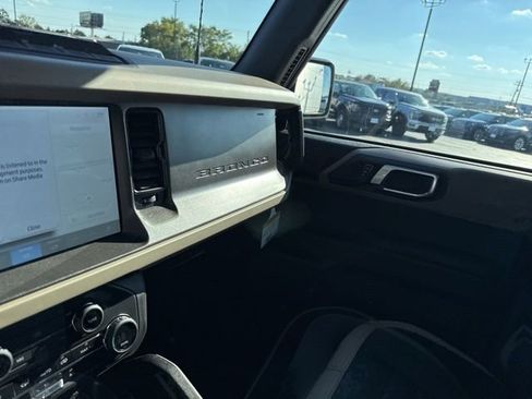 New 2025 Ford Bronco Big Bend w/ Black Diamond Package image 24