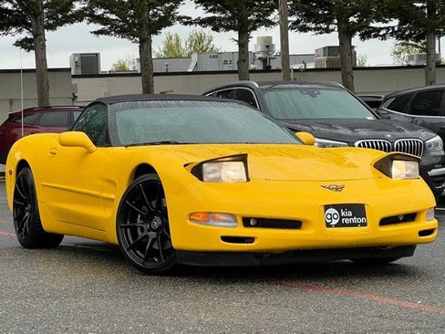 Used 2004 Chevrolet Corvette Convertible w/ Preferred Equipment Group RWD image 1
