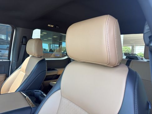 Used 2025 Ford F250 Lariat w/ Chrome Package AWD/4WD image 11