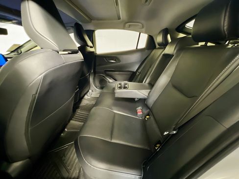 Used 2024 Toyota Prius Limited w/ Limited Premium Package FWD image 29