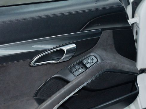 Used 2015 Porsche Cayman GTS image 15