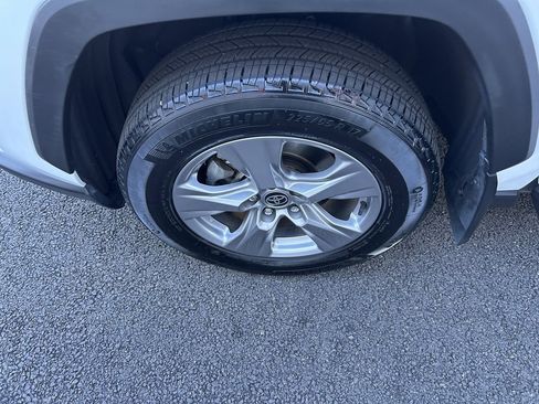 Certified 2022 Toyota RAV4 XLE image 24