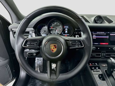 Certified 2026 Porsche Macan AWD/4WD image 12