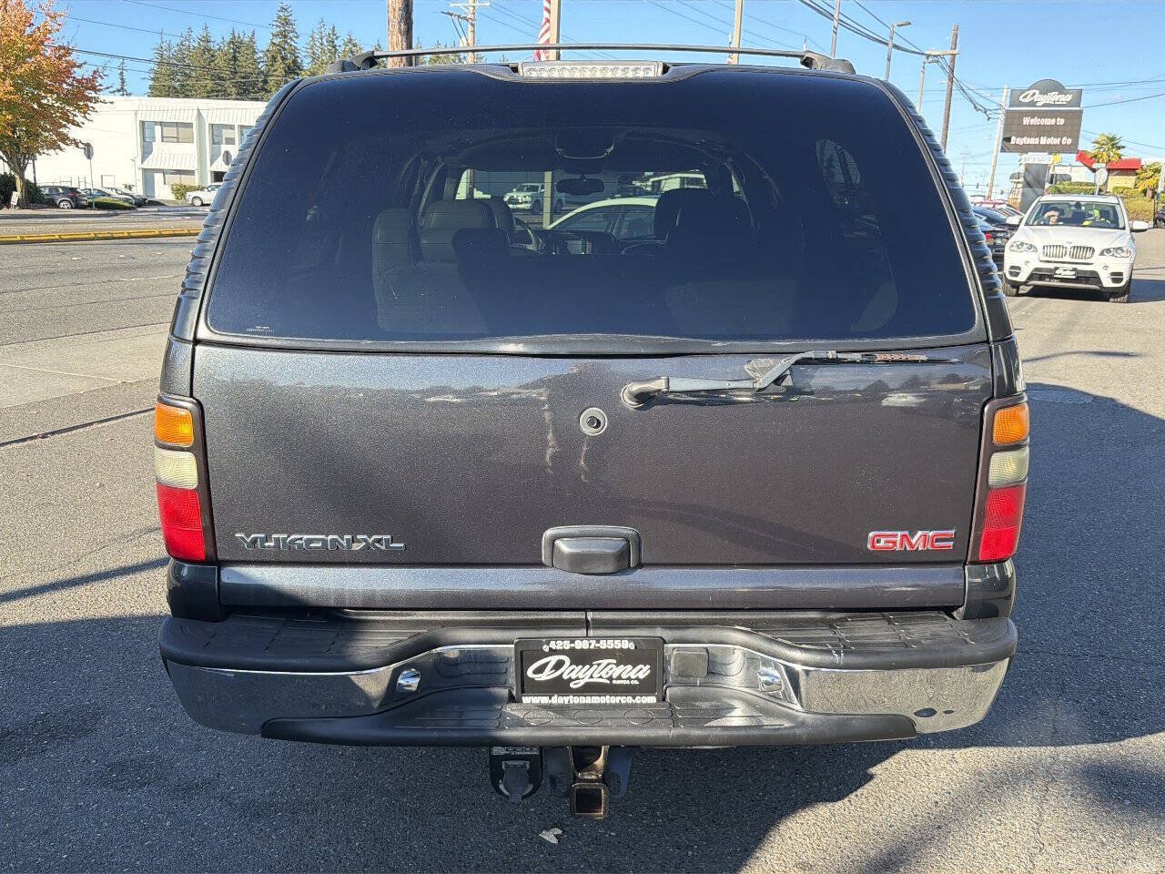 Used 2004 GMC Yukon XL Denali AWD/4WD image 5