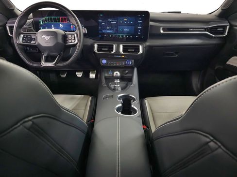 Used 2025 Ford Mustang GT Premium RWD image 14