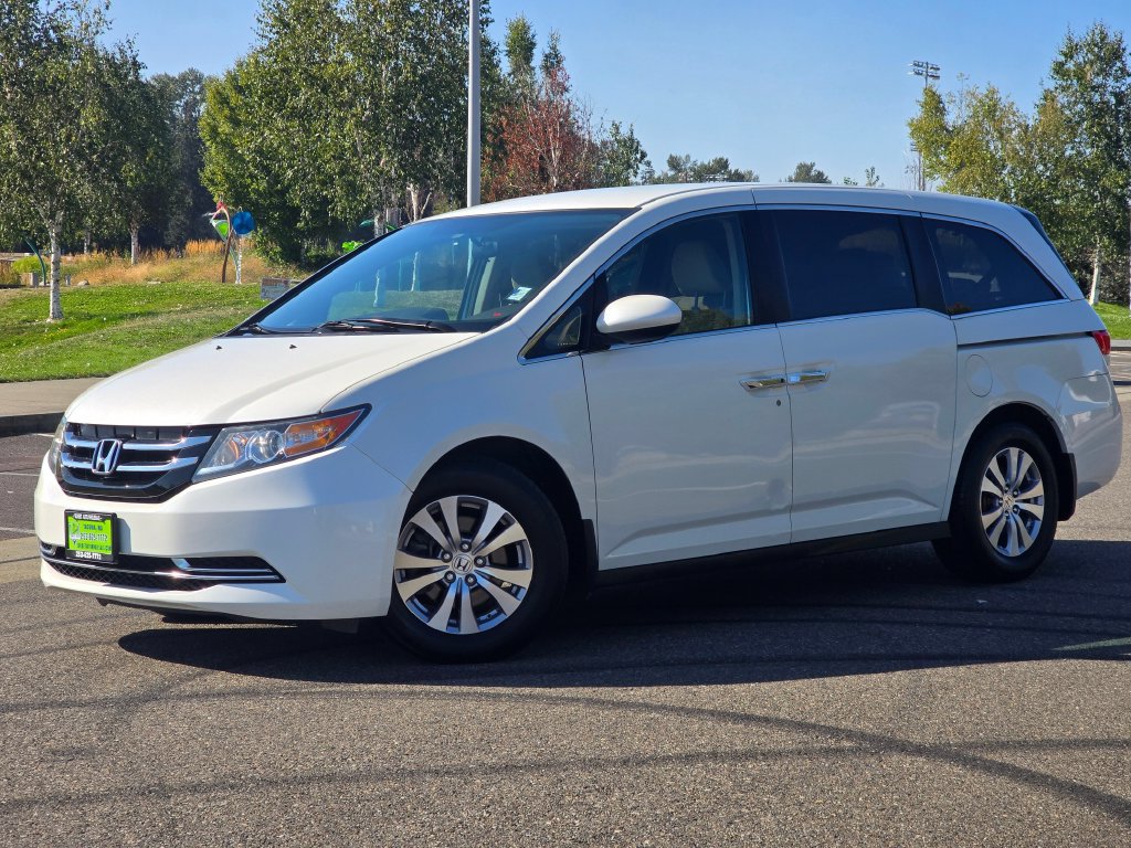 Used 2016 Honda Odyssey SE 360° Tour