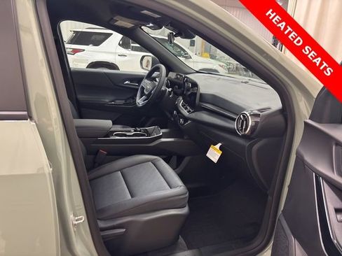 New 2026 Chevrolet Equinox LT w/ Convenience Package II image 14