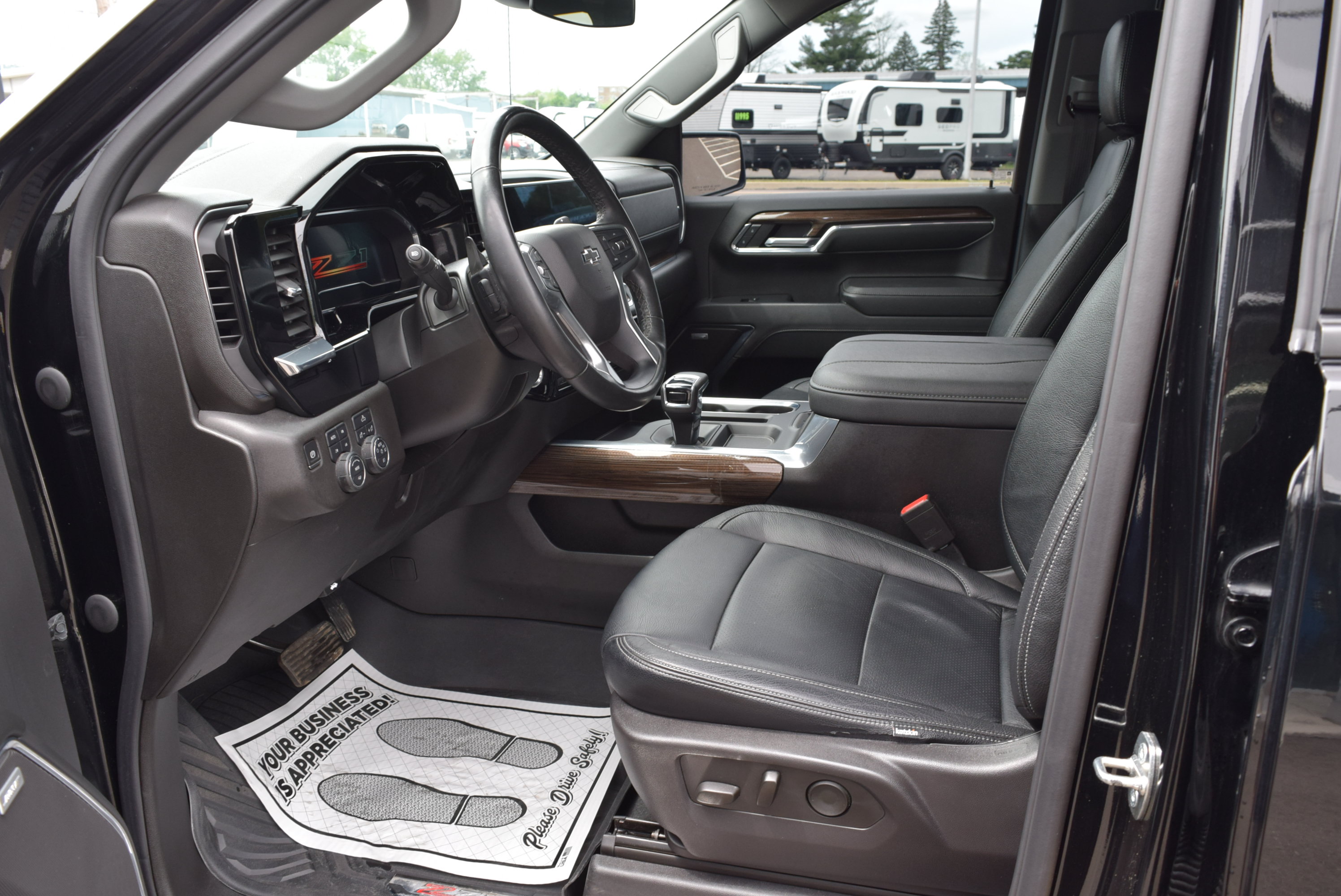 Used 2024 Chevrolet Silverado 1500 RST w/ Convenience Package II AWD/4WD image 13