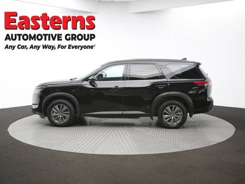 Used 2024 Nissan Pathfinder S image 61