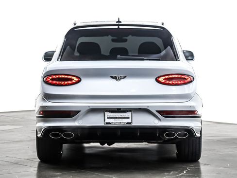 Used 2023 Bentley Bentayga Speed image 4