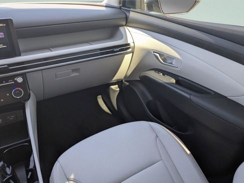 New 2026 Hyundai Tucson SEL FWD image 25