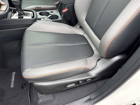 Used 2025 Subaru Forester Sport w/ Popular Package image 15