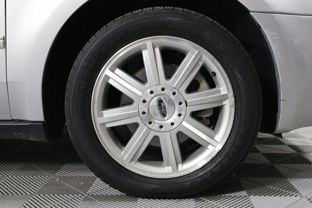Used 2005 Ford Five Hundred Limited AWD/4WD image 6