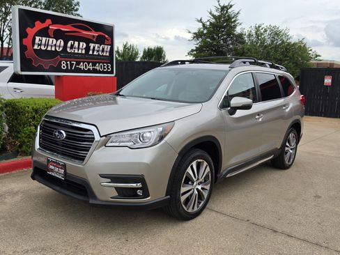 Used 2020 Subaru Ascent Limited w/ Popular Package #3 AWD/4WD image 1