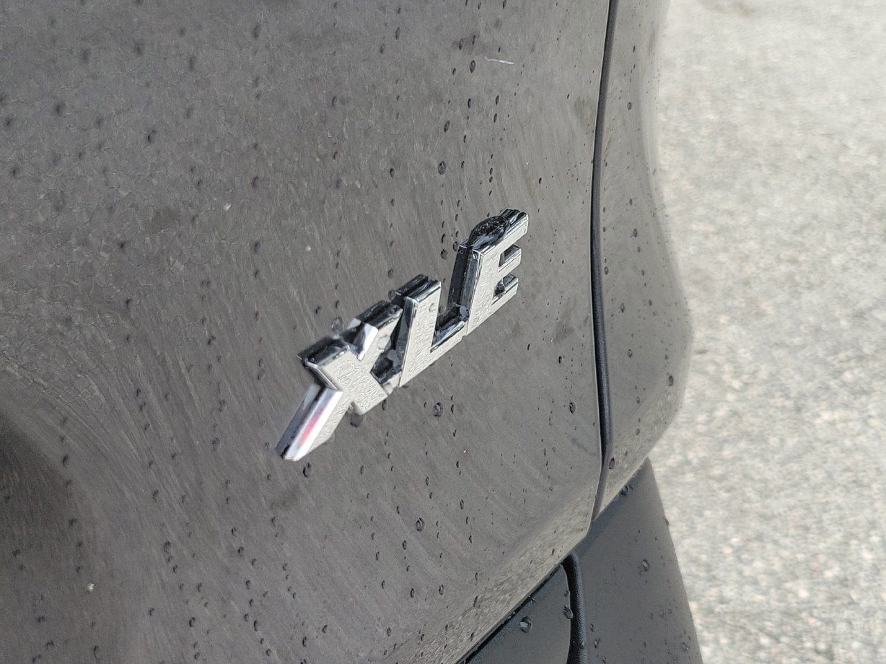 Used 2024 Toyota RAV4 XLE Premium FWD image 7
