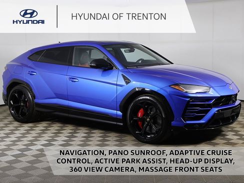 Used 2019 Lamborghini Urus image 1