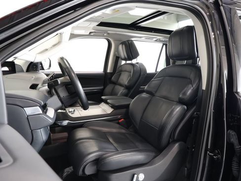 Used 2025 Lincoln Navigator L Reserve AWD/4WD image 20