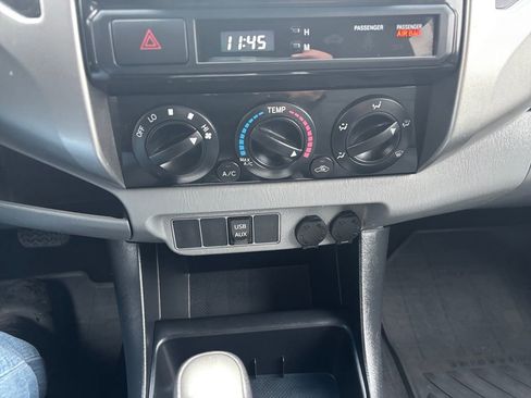 Used 2014 Toyota Tacoma PreRunner image 34