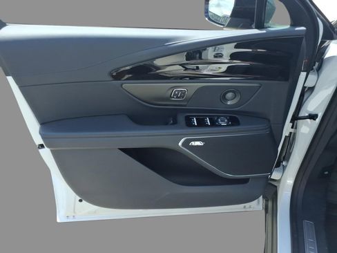 New 2026 Lincoln Nautilus Premier w/ Equipment Group 102A AWD/4WD image 16