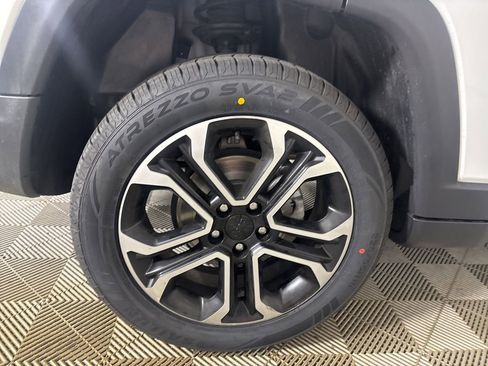 Used 2022 Jeep Compass Limited AWD/4WD image 29