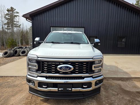 Used 2024 Ford F350 Lariat w/ Lariat Ultimate Package AWD/4WD image 12