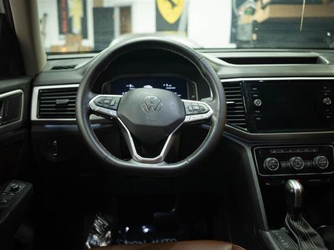 Used 2021 Volkswagen Atlas SEL FWD image 19