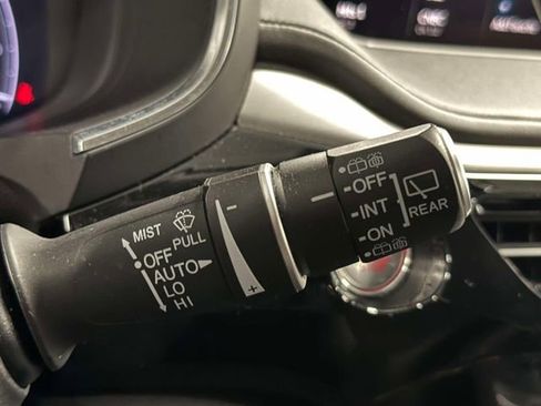 Used 2023 Acura MDX SH-AWD w/ Technology Package image 33