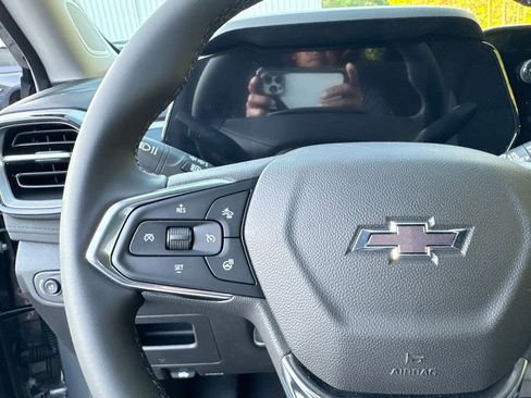 New 2026 Chevrolet TrailBlazer LT w/ Midnight Edition FWD image 17