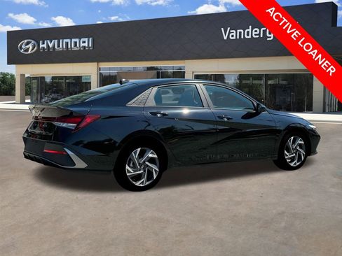 New 2025 Hyundai Elantra Sport image 9