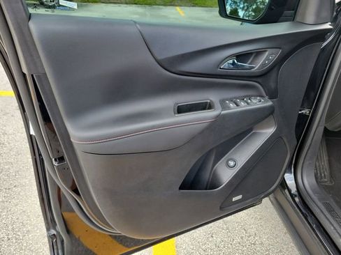 Certified 2023 Chevrolet Equinox RS w/ RS Leather Package FWD image 23