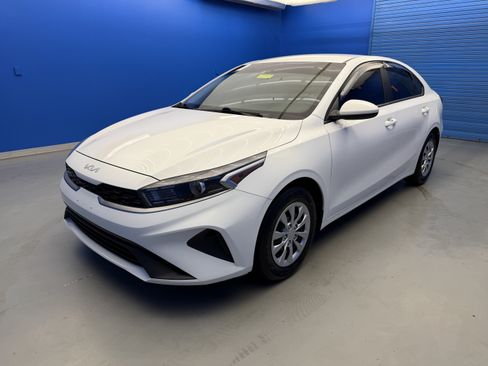 Used 2022 Kia Forte Sedan FWD image 4