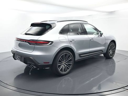 Certified 2026 Porsche Macan AWD/4WD image 15