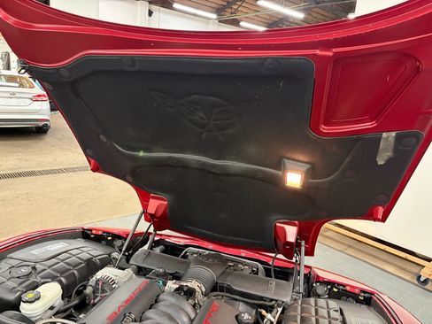 Used 2004 Chevrolet Corvette Coupe w/ Roof Package RWD image 31