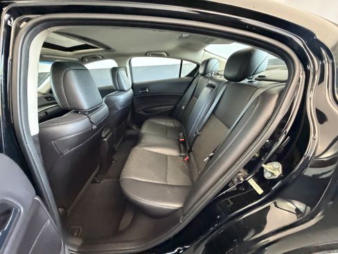 Used 2015 Acura ILX FWD image 11