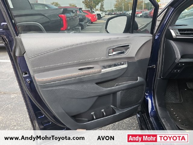 Used 2021 Toyota Sienna XSE FWD image 11