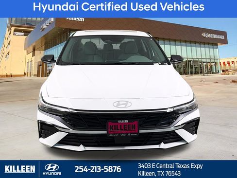 Used 2026 Hyundai Elantra SEL Sport Premium FWD image 2