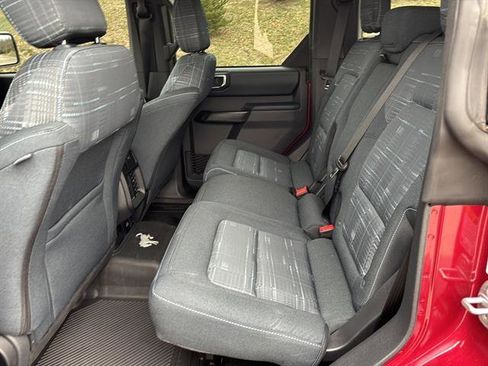 Used 2025 Ford Bronco Heritage Edition image 34