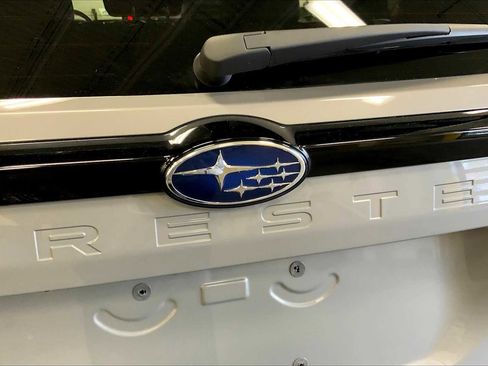 Certified 2025 Subaru Forester Limited image 32