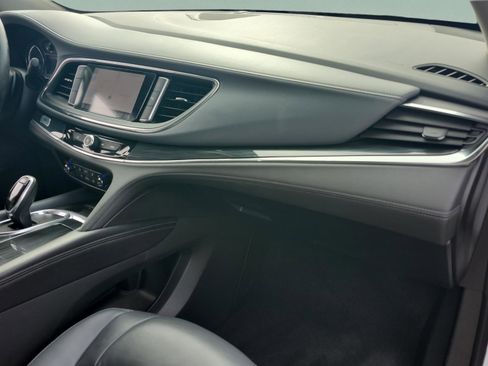 Used 2020 Buick Enclave Essence w/ Sound and Sites Package image 20