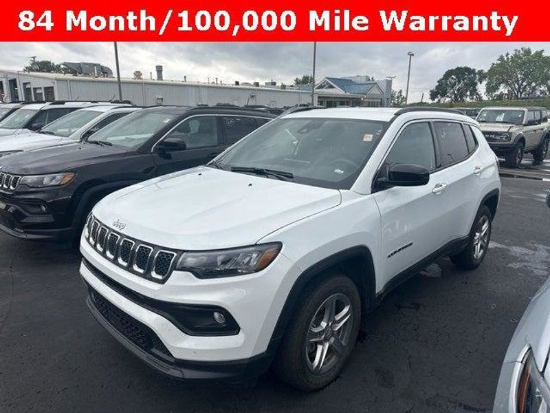Certified 2024 Jeep Compass Latitude image 1