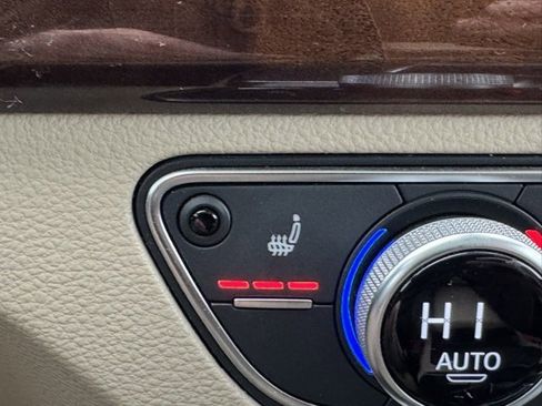 Used 2018 Audi Q5 2.0T Premium Plus w/ Premium Plus Package image 28