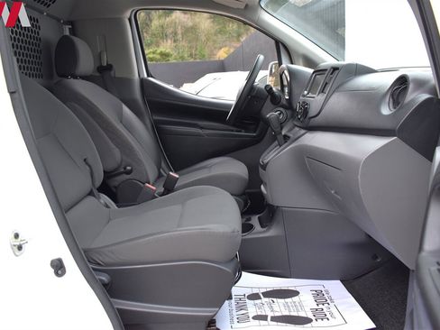 Used 2021 Nissan NV200 SV image 19