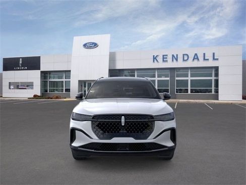 New 2026 Lincoln Nautilus Reserve w/ Jet Appearance Package image 6