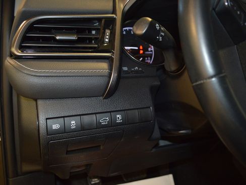 Used 2023 Toyota Camry SE image 16